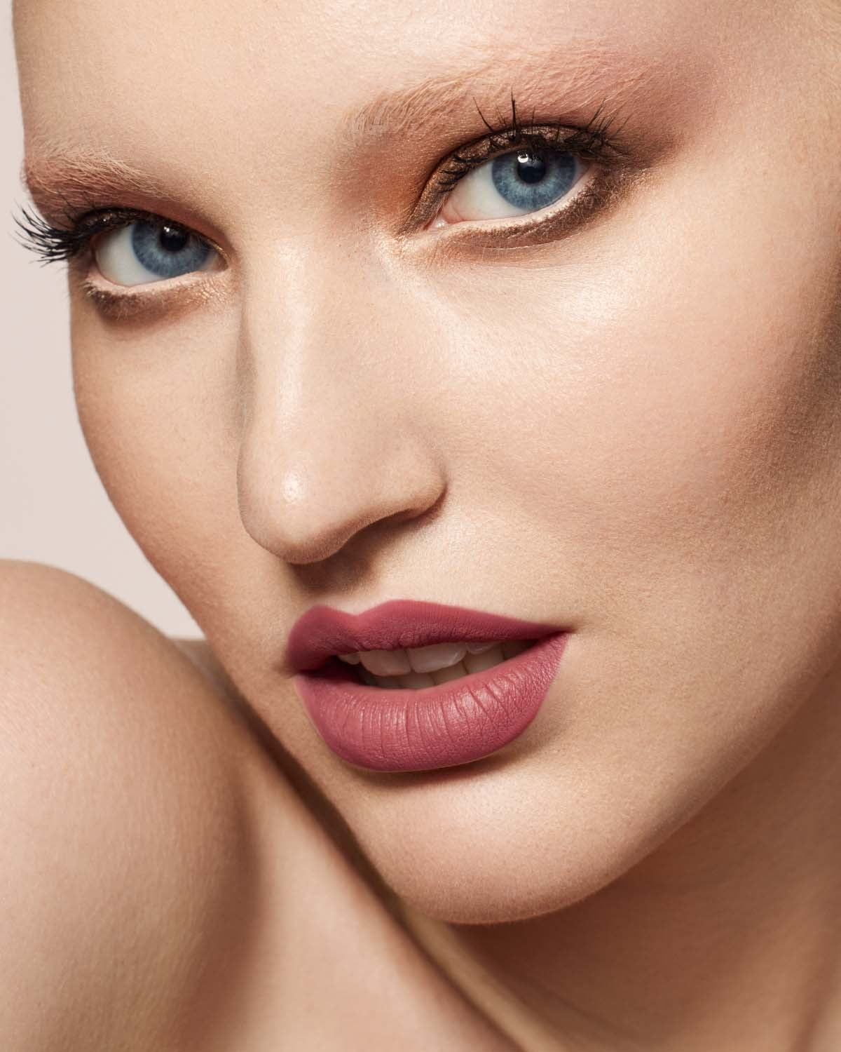 Stunna Lip Paint Longwear Fluid Lip Color ââ‚?RiRi