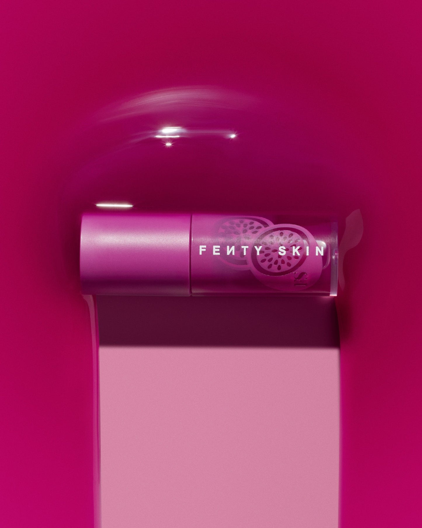 Fenty Treatz Hydrating + Strengthening Lip Oil ââ‚?Passion Fruit